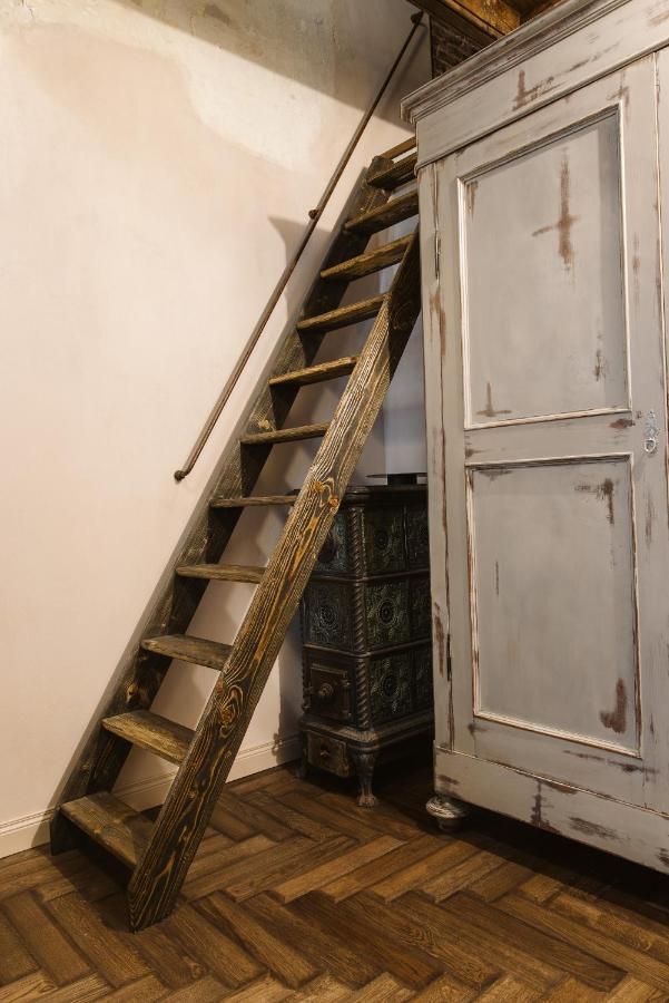 Nil Sine Deo Apartamento
